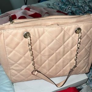 Cream purse